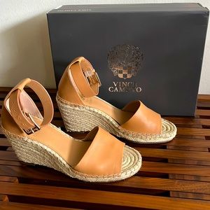 Vince Camuto espadrilles